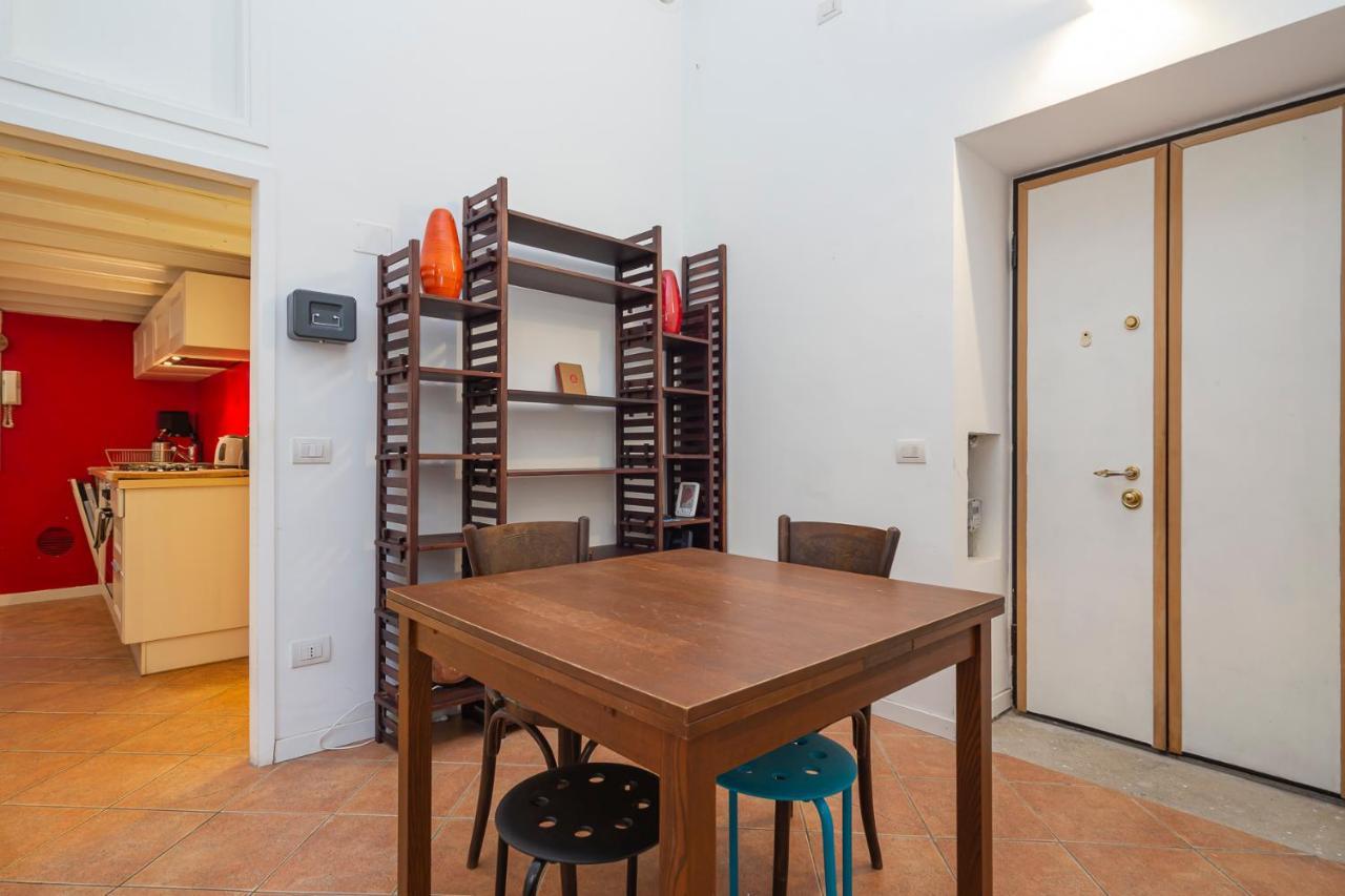 Flat In Isola De Castillia 22 Milano Dış mekan fotoğraf